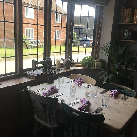 فندق The Red Lion Stodmarsh كانتربيري المظهر الخارجي الصورة