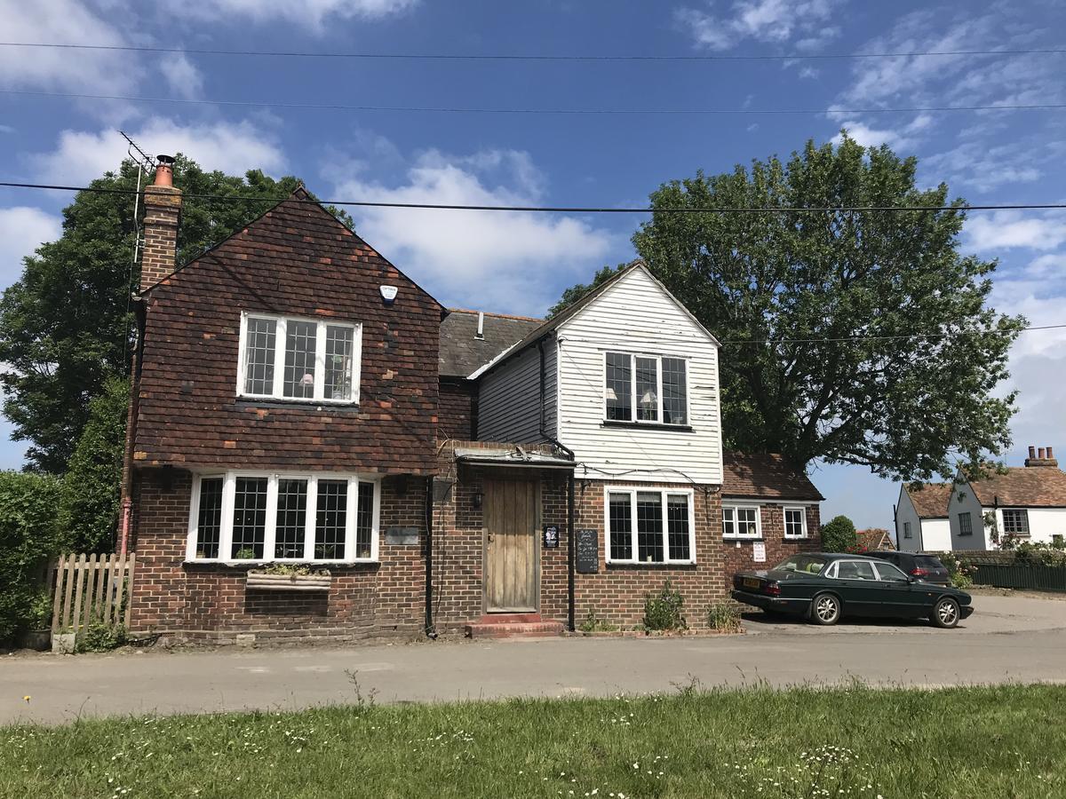فندق The Red Lion Stodmarsh كانتربيري المظهر الخارجي الصورة